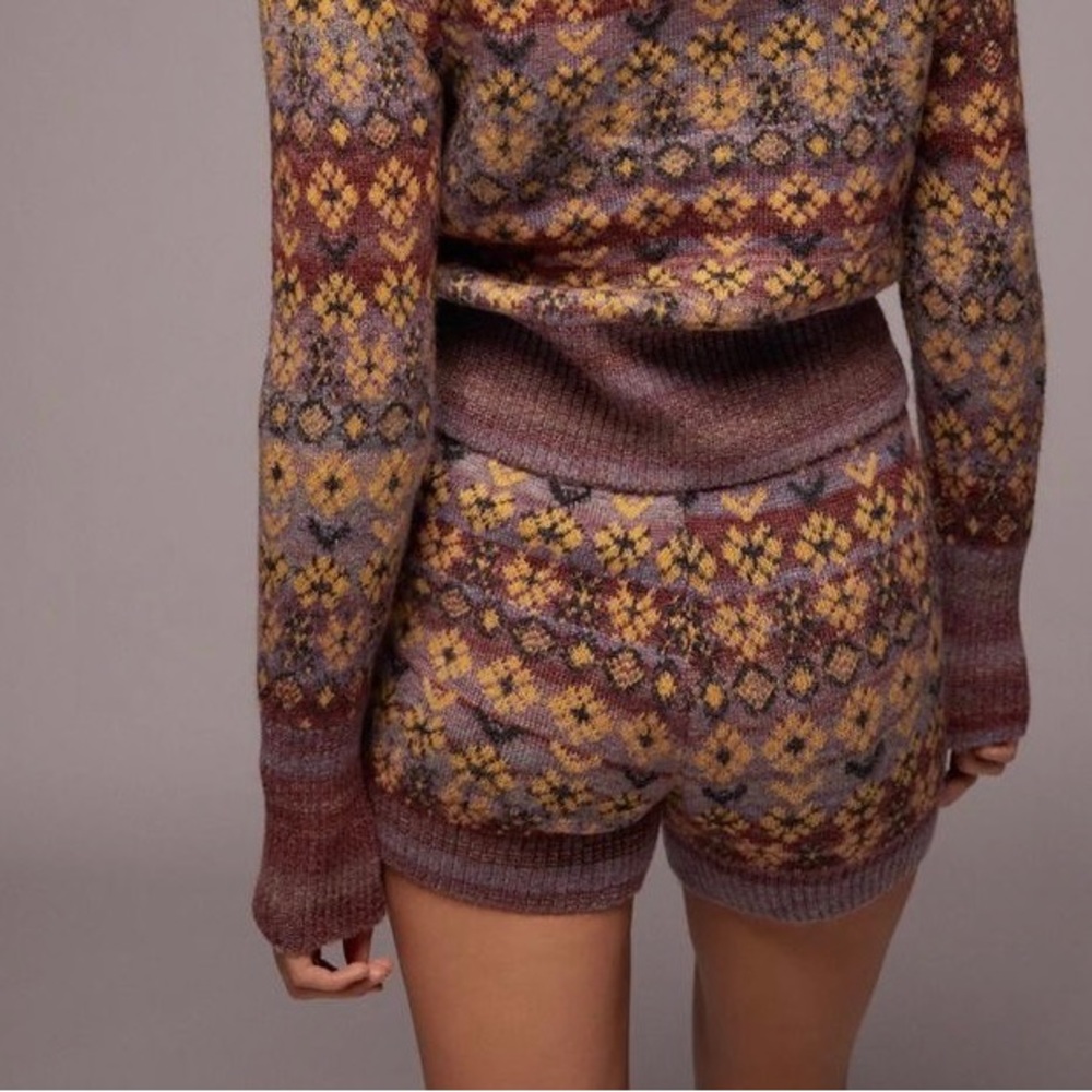 Zara High Waisted Jaquard Knit Short - Picture 4 of 10